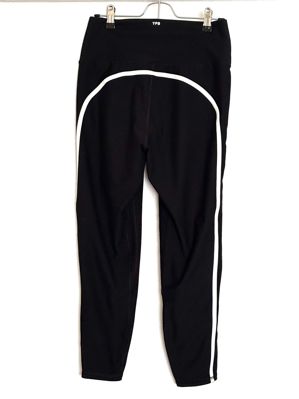 Abercrombie & Fitch YPB SculptLUX 7/8-length leggings - Black Size Large Short - Picture 2 of 3